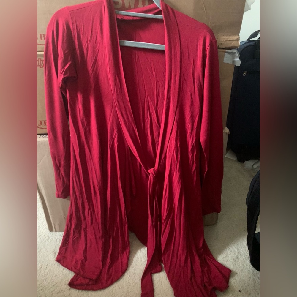 Small long sleeve red cardigan with tie at the front